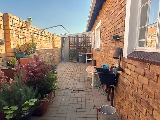 3 Bedroom Property for Sale in Wilro Park Gauteng