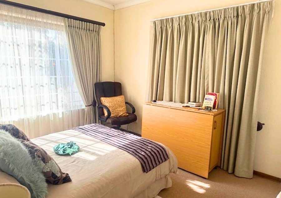 3 Bedroom Property for Sale in Wilro Park Gauteng