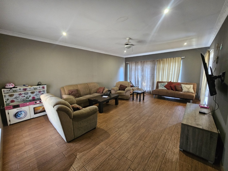 3 Bedroom Property for Sale in Sinoville Gauteng