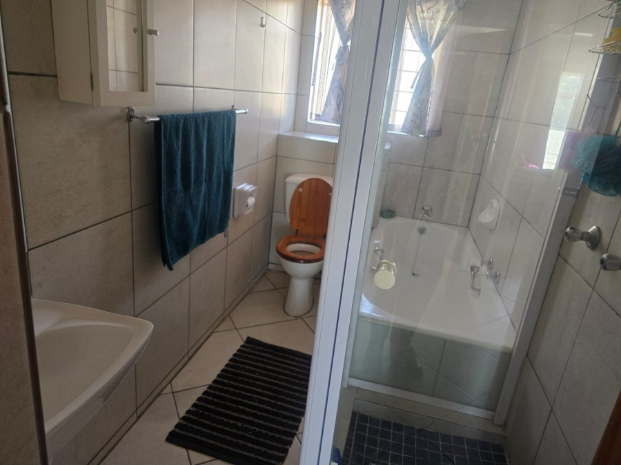 3 Bedroom Property for Sale in Wonderboom Gauteng