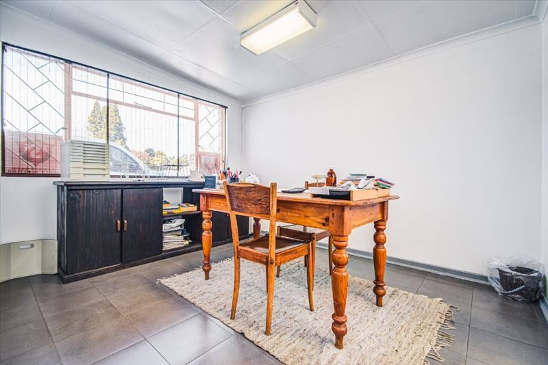  Bedroom Property for Sale in Nimrod Park Gauteng