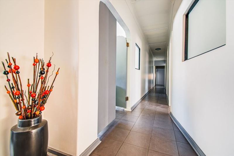  Bedroom Property for Sale in Nimrod Park Gauteng