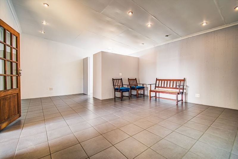  Bedroom Property for Sale in Nimrod Park Gauteng