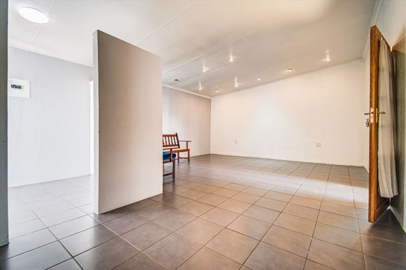  Bedroom Property for Sale in Nimrod Park Gauteng
