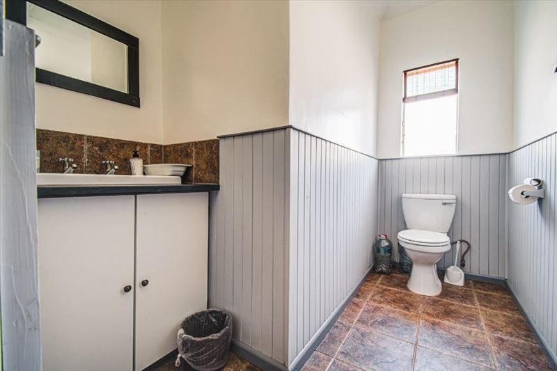  Bedroom Property for Sale in Nimrod Park Gauteng