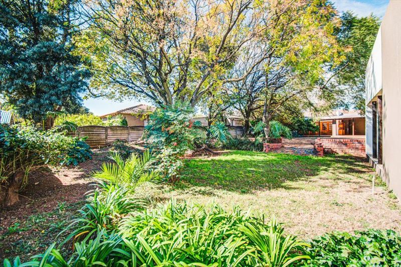  Bedroom Property for Sale in Nimrod Park Gauteng