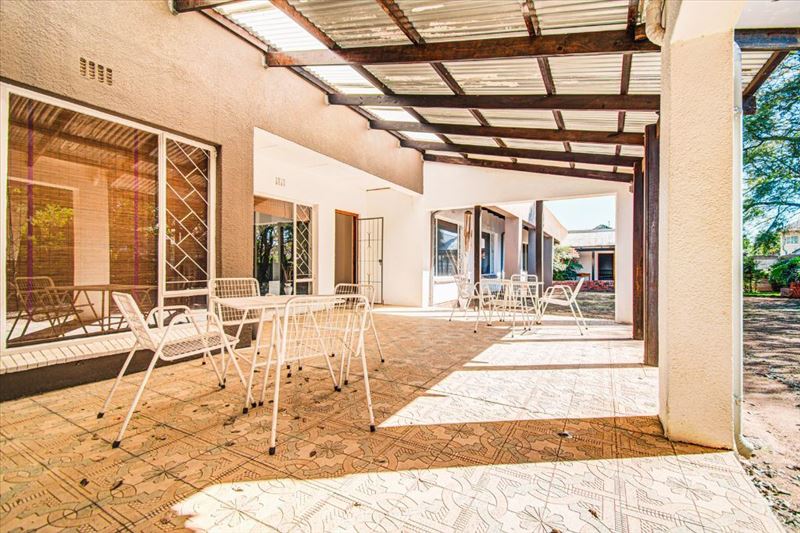  Bedroom Property for Sale in Nimrod Park Gauteng