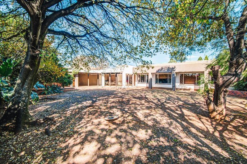  Bedroom Property for Sale in Nimrod Park Gauteng