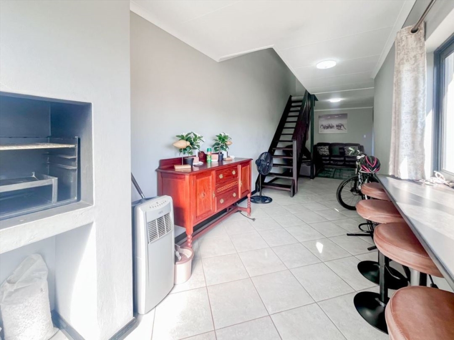 3 Bedroom Property for Sale in Norton Park Gauteng