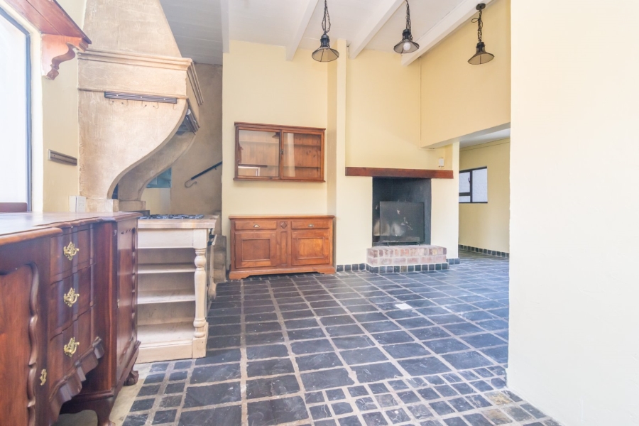 5 Bedroom Property for Sale in Kyalami Estates Gauteng