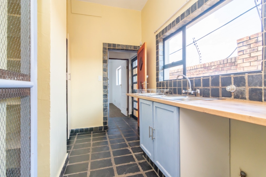 5 Bedroom Property for Sale in Kyalami Estates Gauteng
