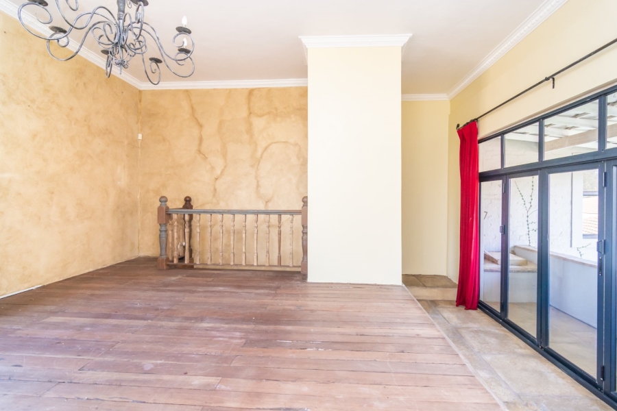 5 Bedroom Property for Sale in Kyalami Estates Gauteng