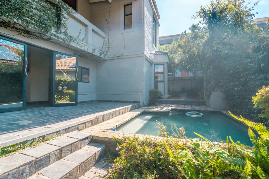 5 Bedroom Property for Sale in Kyalami Estates Gauteng
