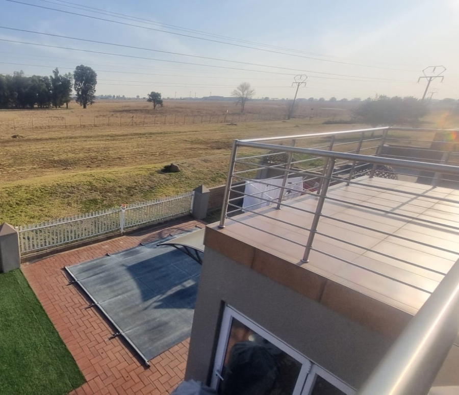 4 Bedroom Property for Sale in Riverspray Lifestyle Estate Gauteng