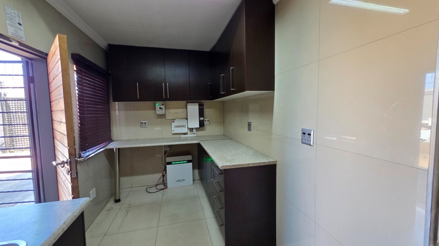 4 Bedroom Property for Sale in Erasmia Gauteng