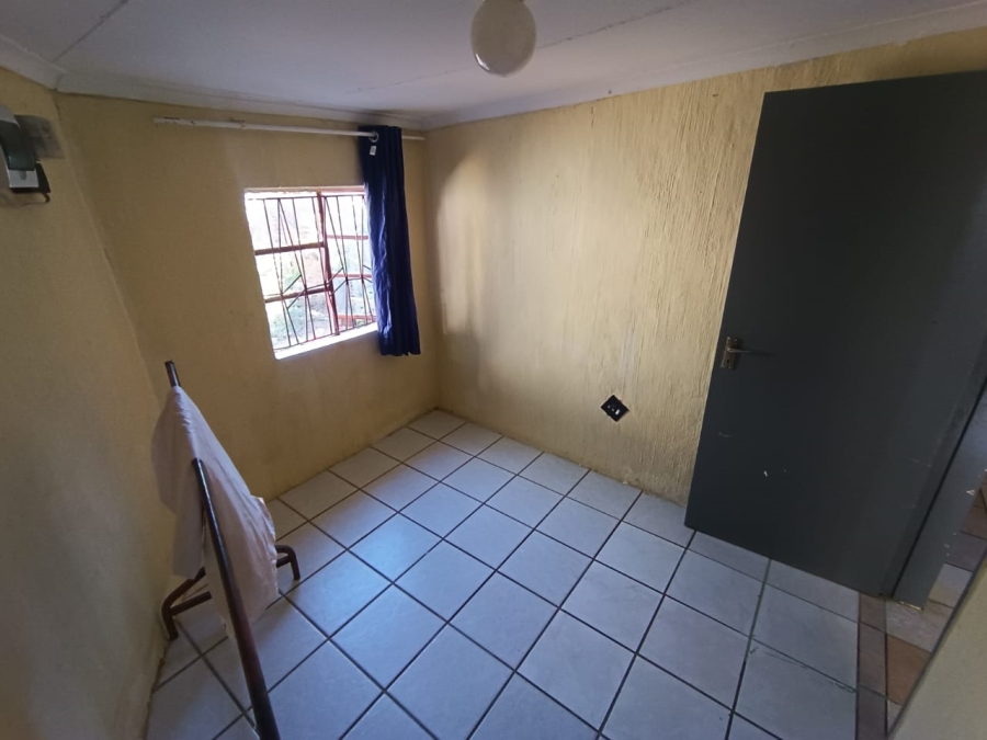 4 Bedroom Property for Sale in Erasmia Gauteng