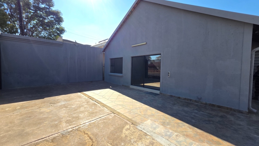 4 Bedroom Property for Sale in Erasmia Gauteng