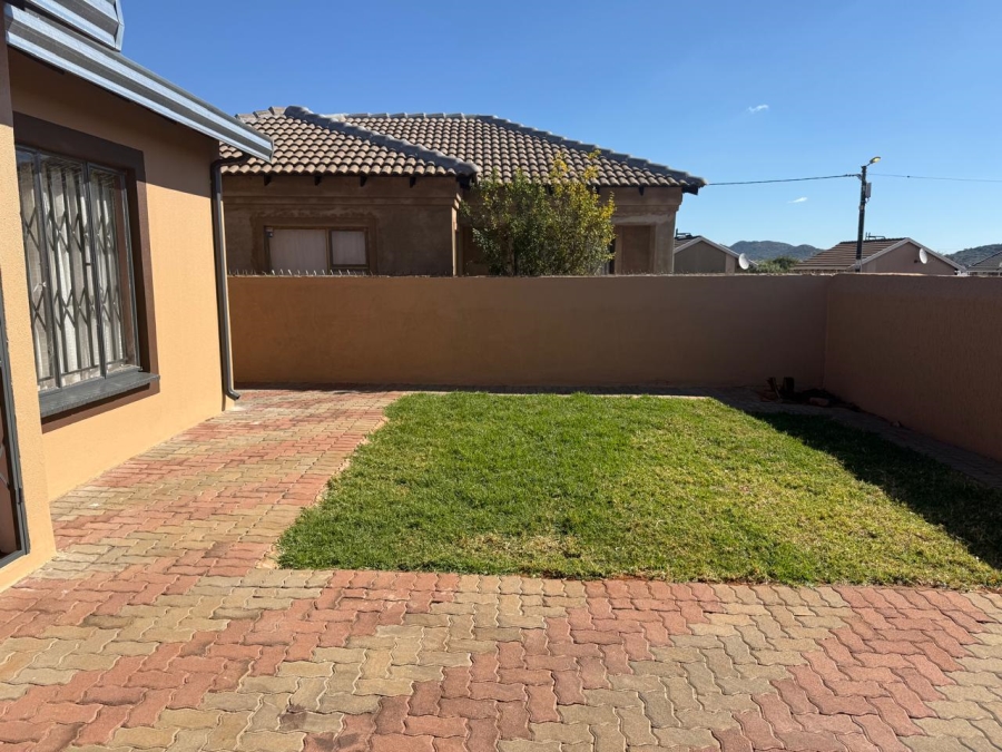 2 Bedroom Property for Sale in Rosslyn Gauteng