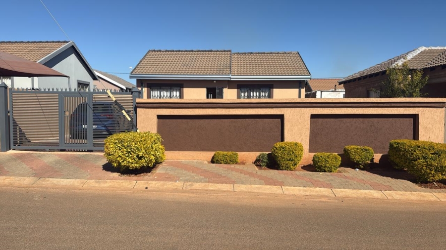 2 Bedroom Property for Sale in Rosslyn Gauteng