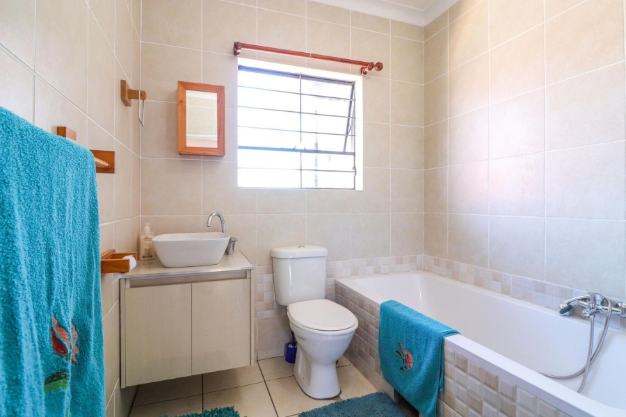 4 Bedroom Property for Sale in Winchester Hills Gauteng