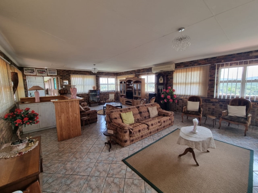 4 Bedroom Property for Sale in Vaaloewer Gauteng