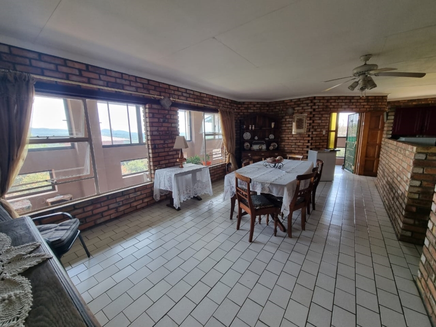 4 Bedroom Property for Sale in Vaaloewer Gauteng