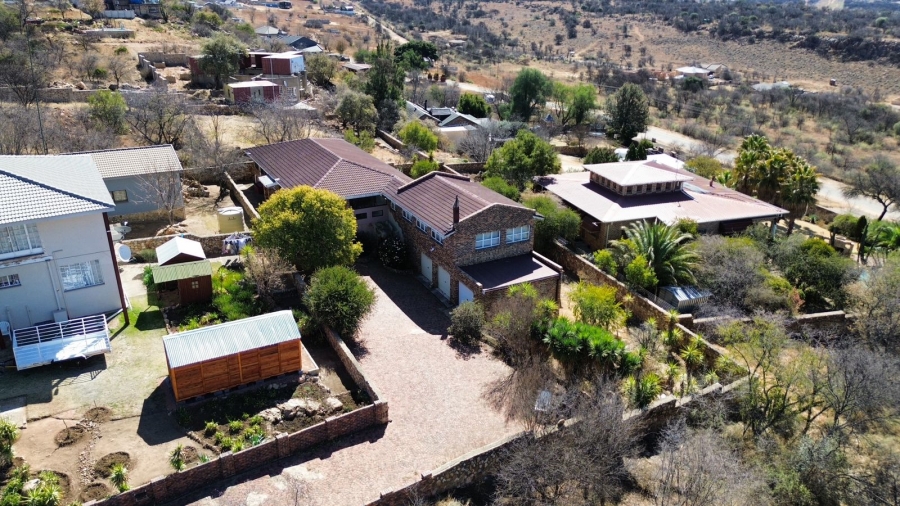 4 Bedroom Property for Sale in Vaaloewer Gauteng