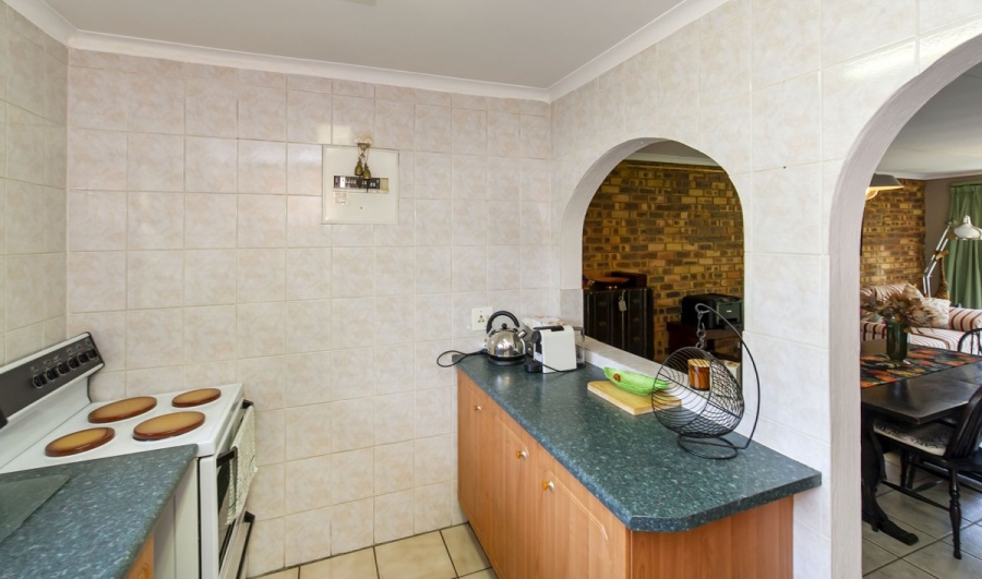 To Let 2 Bedroom Property for Rent in Eastleigh Gauteng