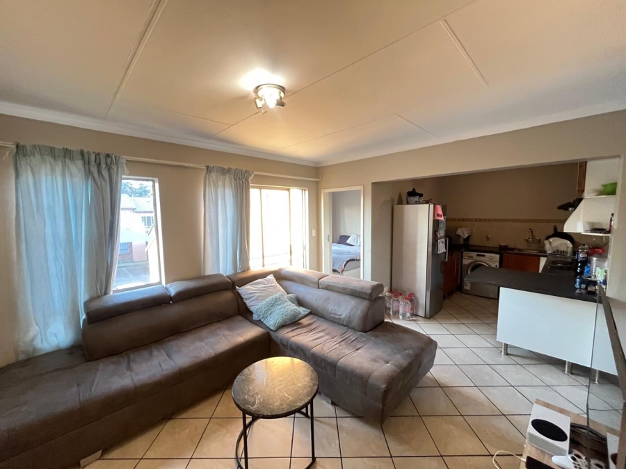 2 Bedroom Property for Sale in Erand Gardens Gauteng