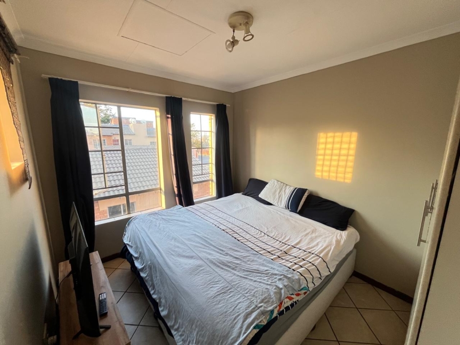 2 Bedroom Property for Sale in Erand Gardens Gauteng