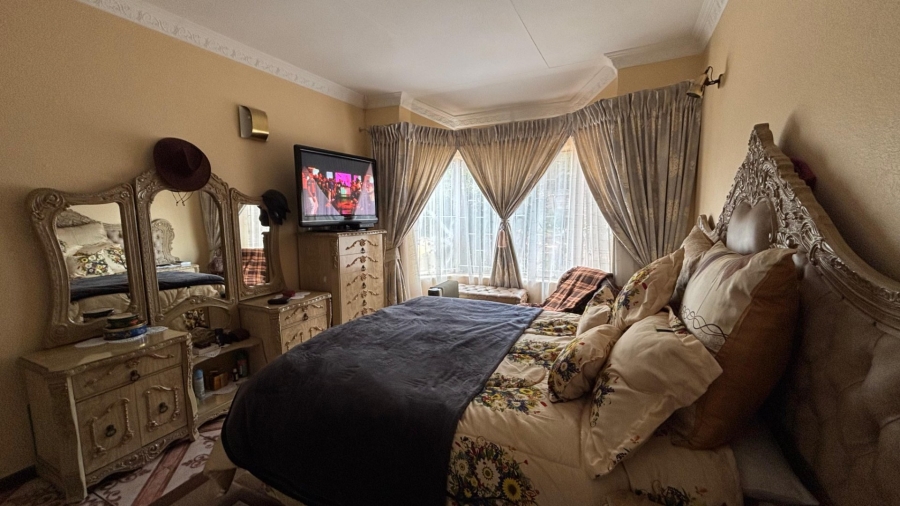 4 Bedroom Property for Sale in Naturena Gauteng