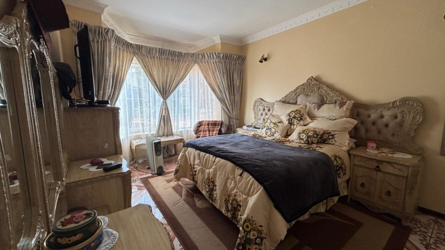 4 Bedroom Property for Sale in Naturena Gauteng
