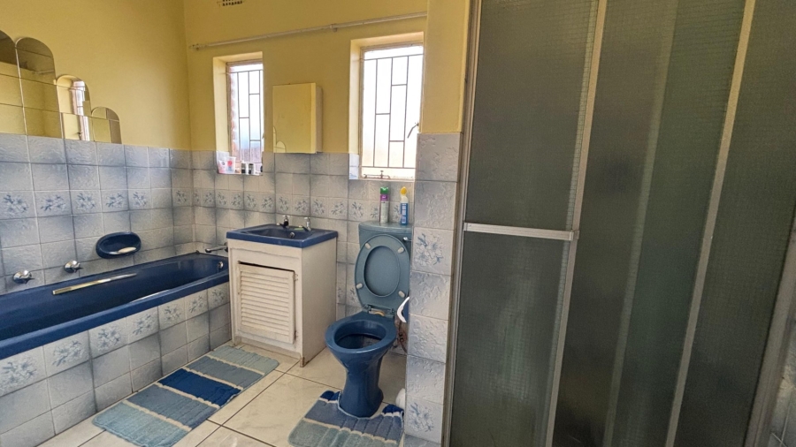 4 Bedroom Property for Sale in Naturena Gauteng