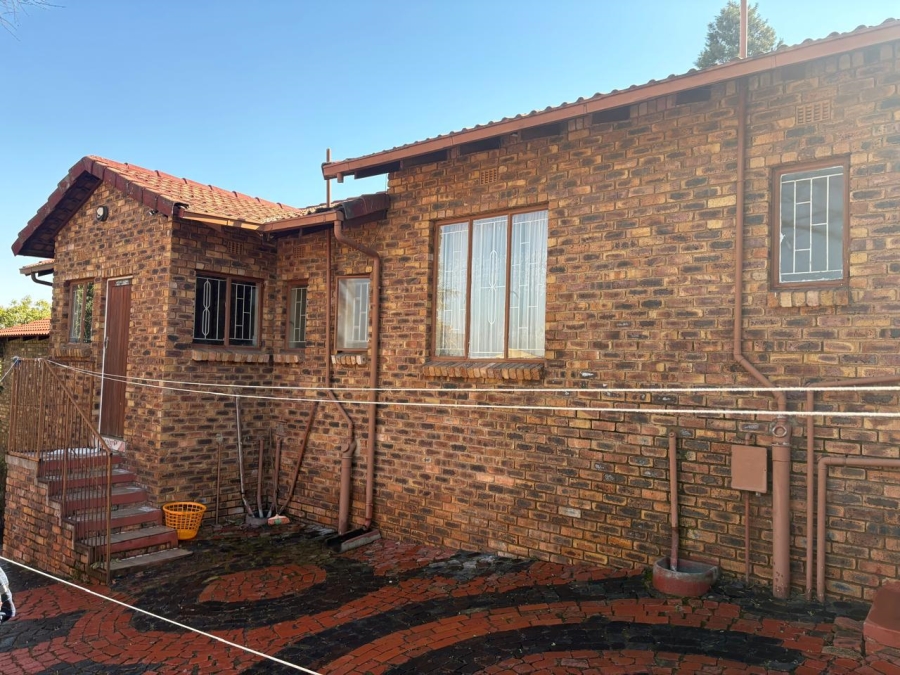 4 Bedroom Property for Sale in Naturena Gauteng