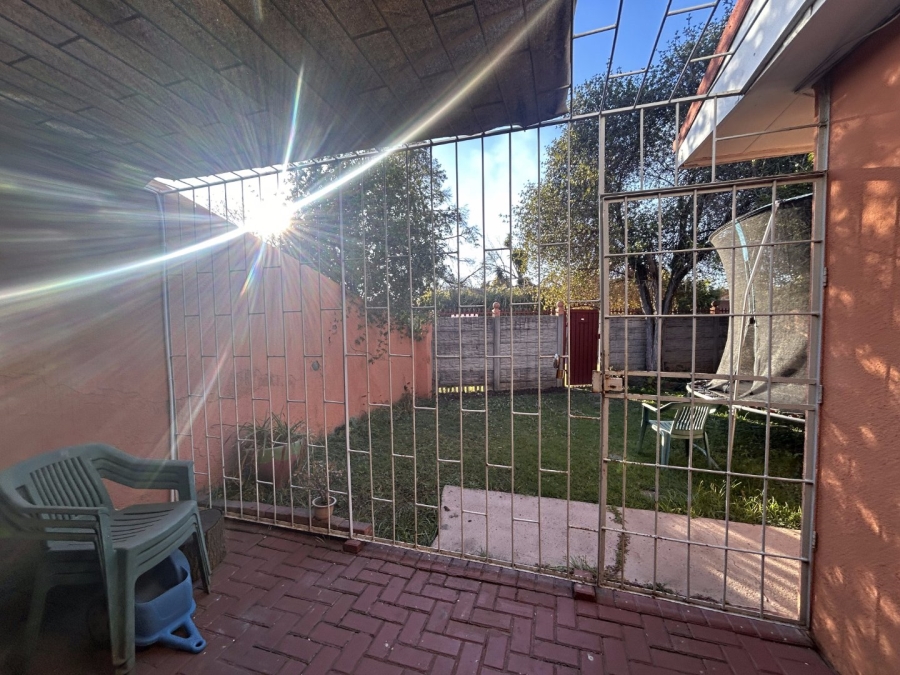 2 Bedroom Property for Sale in Vanderbijlpark SW 1 Gauteng
