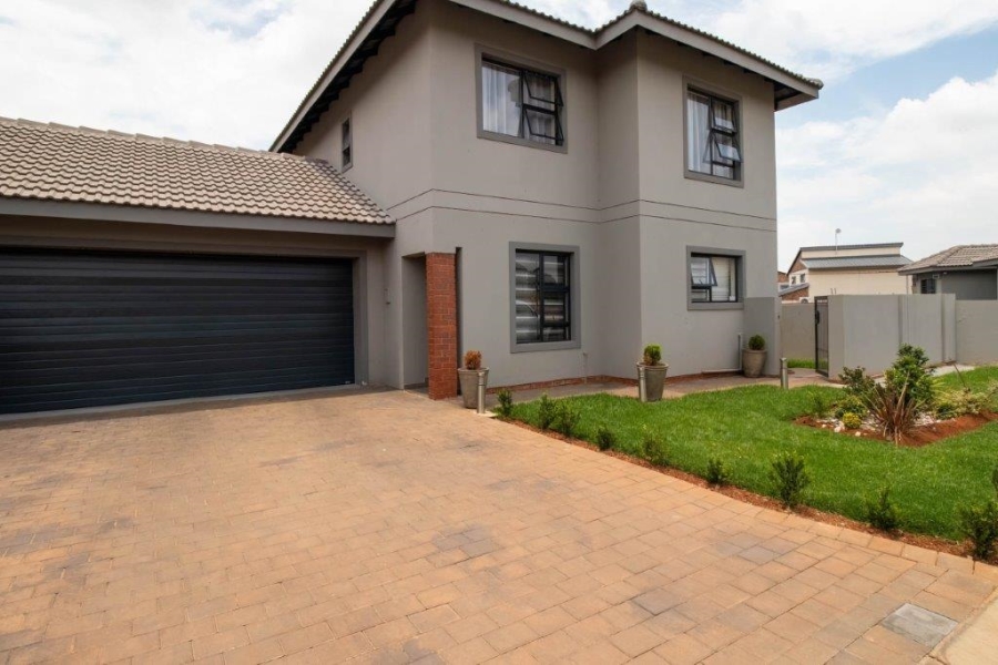 3 Bedroom Property for Sale in Brentwood Park AH Gauteng
