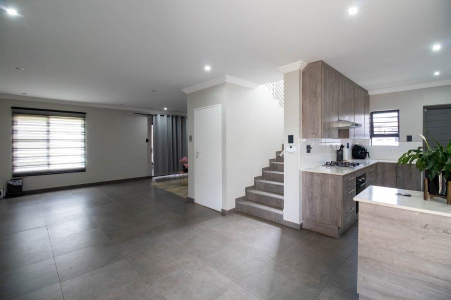 3 Bedroom Property for Sale in Brentwood Park AH Gauteng