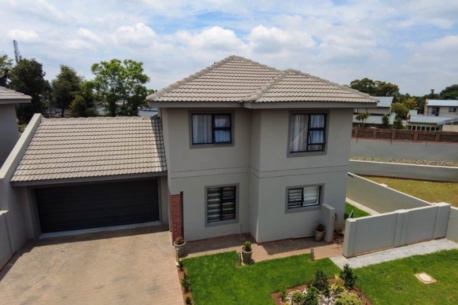 3 Bedroom Property for Sale in Brentwood Park AH Gauteng