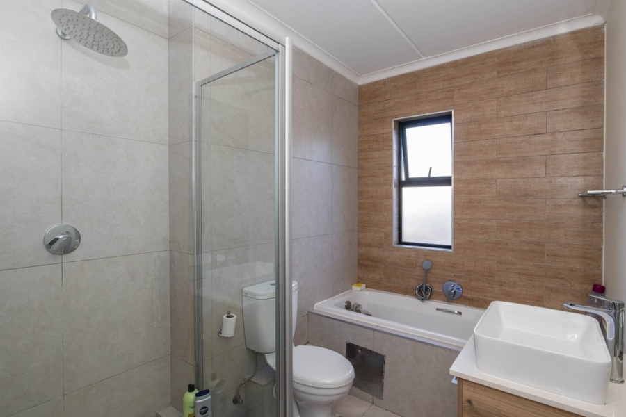 3 Bedroom Property for Sale in Modderfontein Gauteng