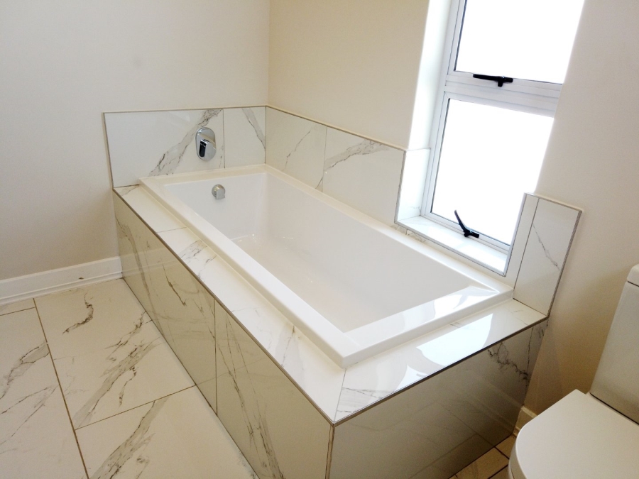 4 Bedroom Property for Sale in River Club Gauteng
