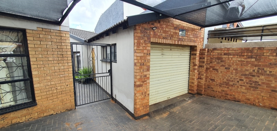 4 Bedroom Property for Sale in Ennerdale Gauteng