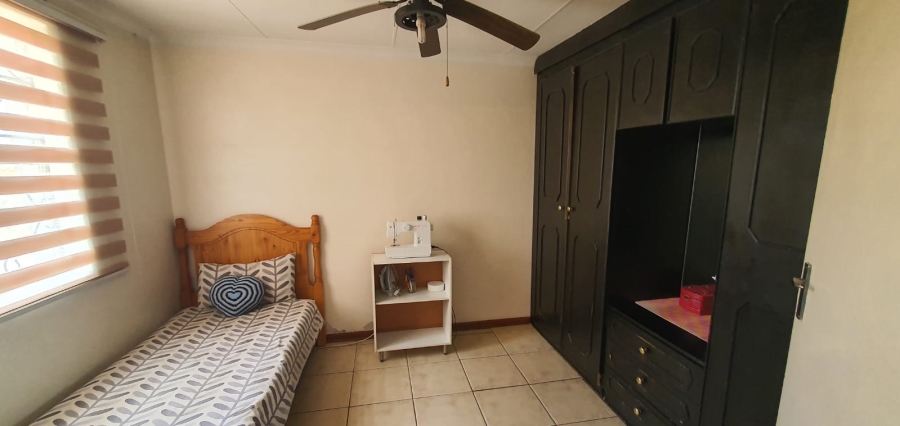 4 Bedroom Property for Sale in Ennerdale Gauteng
