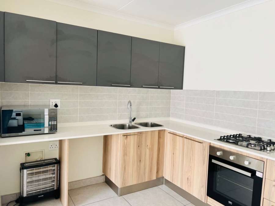 1 Bedroom Property for Sale in Modderfontein Gauteng