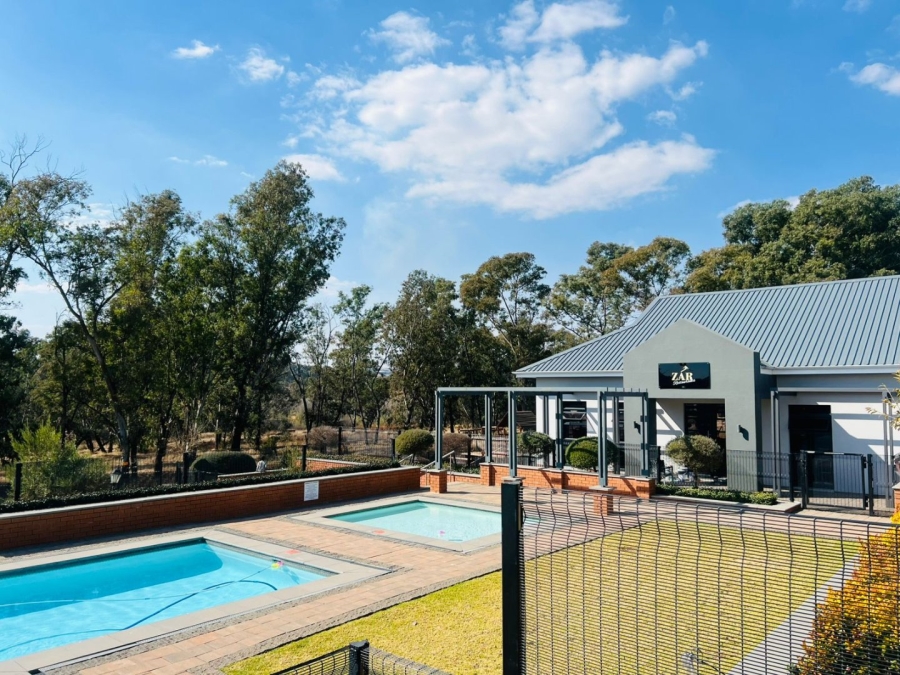 1 Bedroom Property for Sale in Modderfontein Gauteng