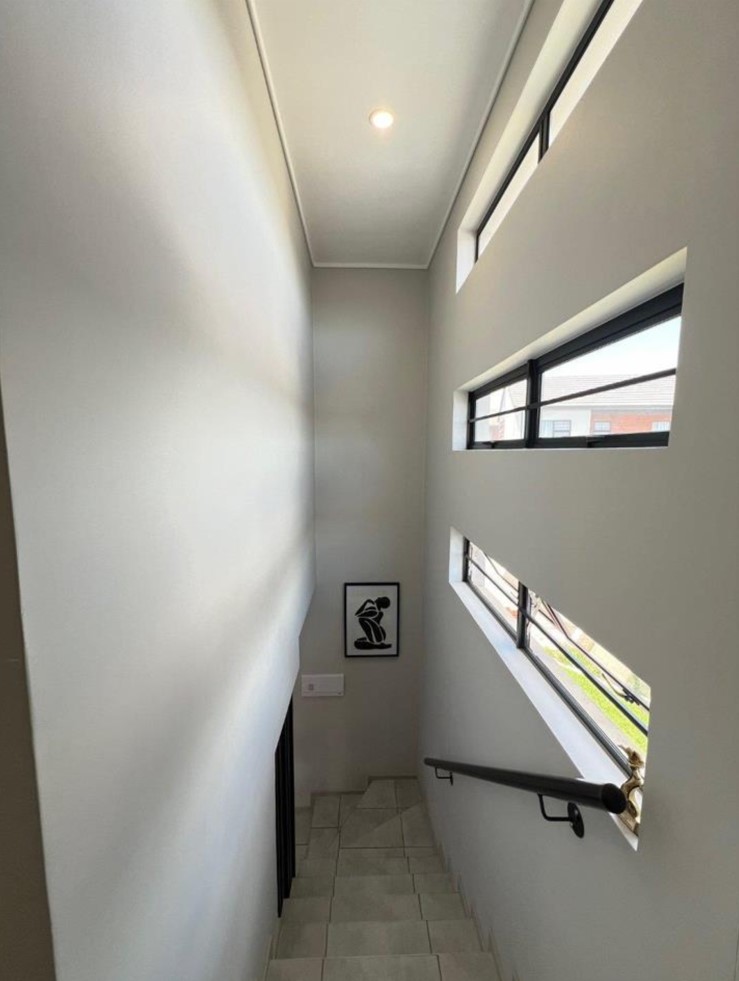 3 Bedroom Property for Sale in Amberfield Heights Gauteng