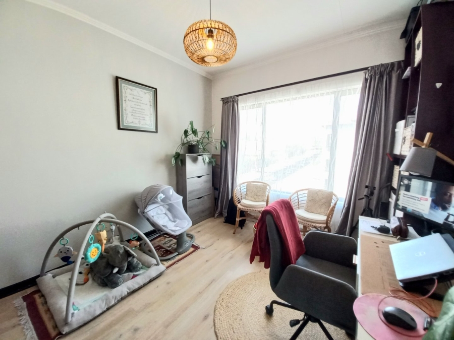 2 Bedroom Property for Sale in Greenstone Hill Gauteng