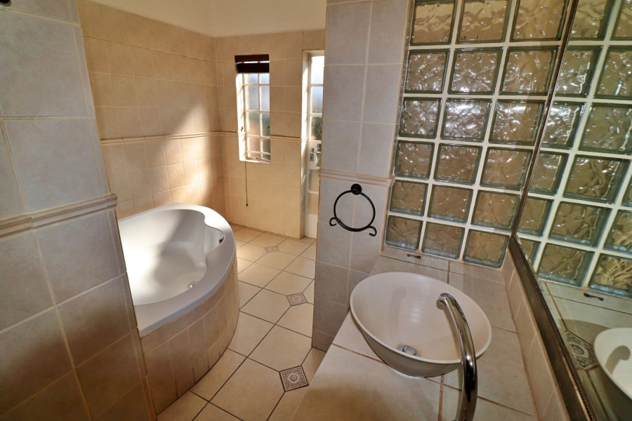 4 Bedroom Property for Sale in Solheim Gauteng