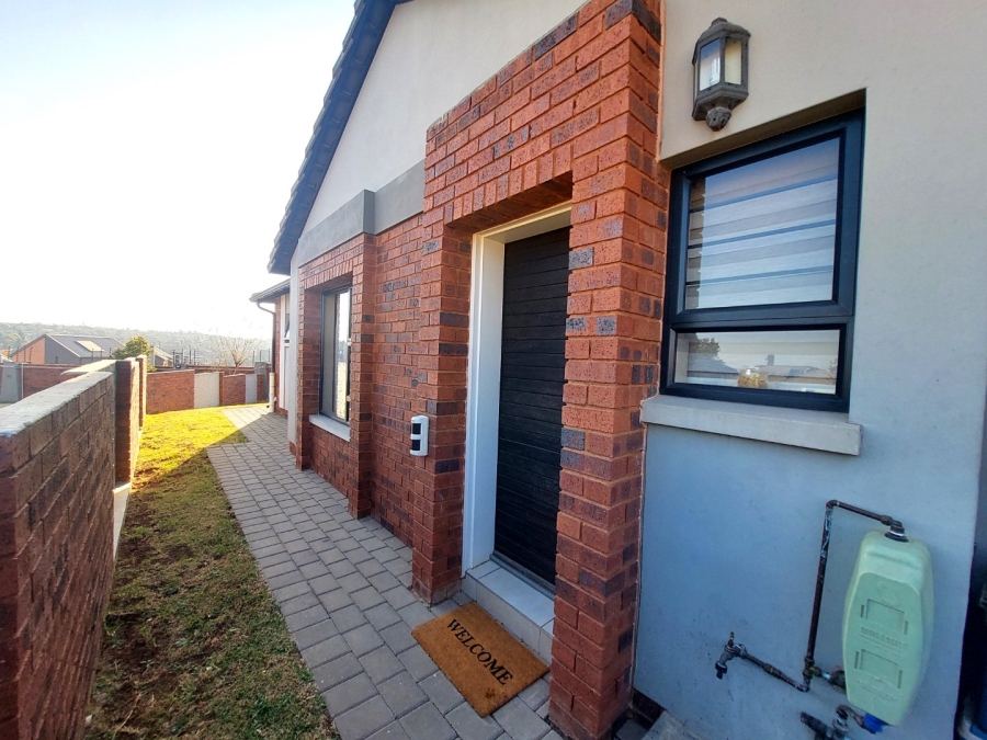 3 Bedroom Property for Sale in Rooihuiskraal North Gauteng