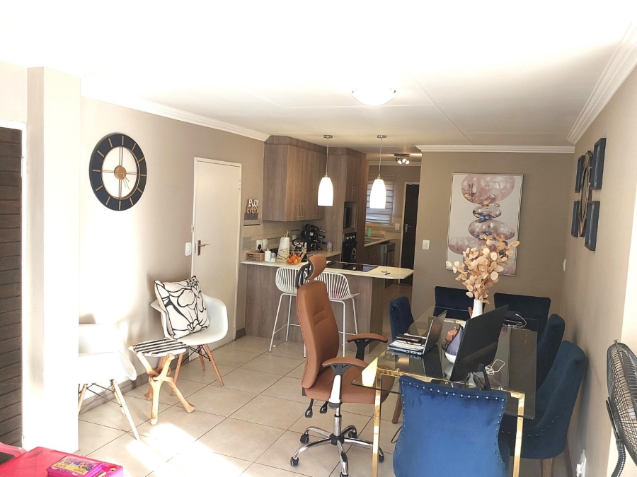3 Bedroom Property for Sale in Rooihuiskraal North Gauteng