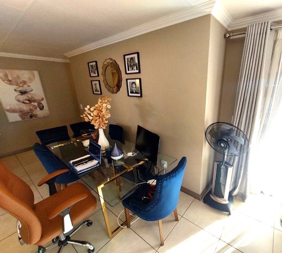 3 Bedroom Property for Sale in Rooihuiskraal North Gauteng